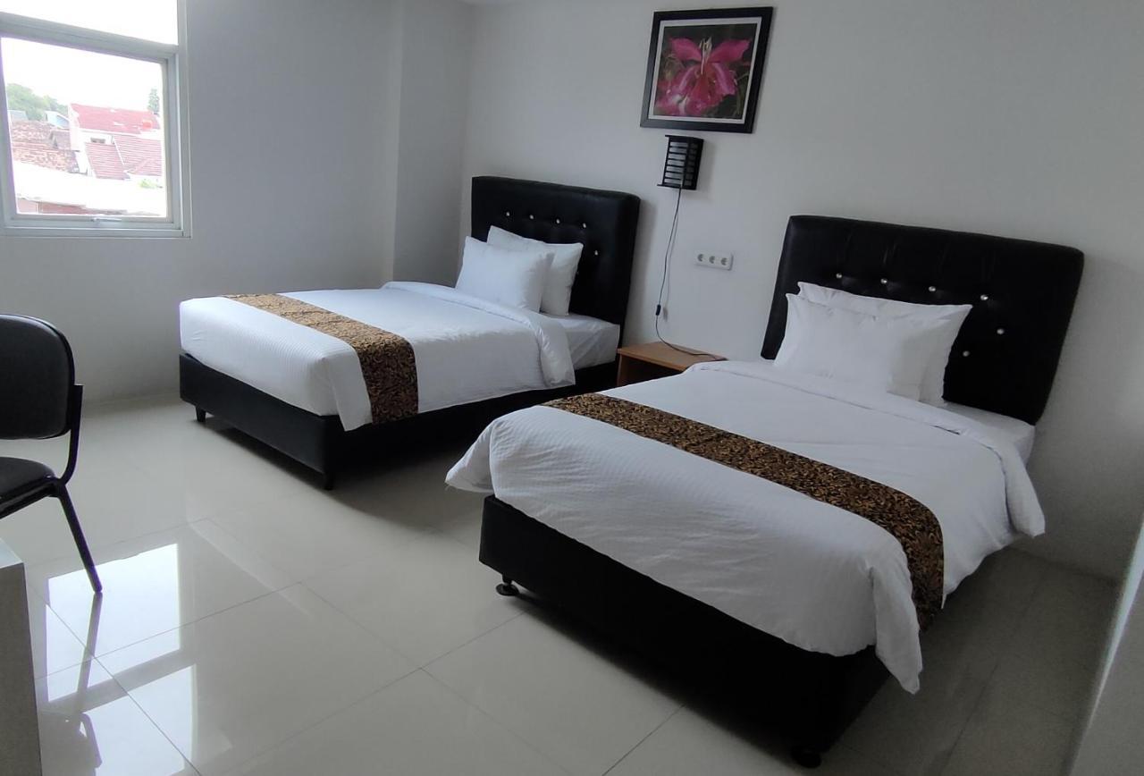 Golden Ganesha Hotel Yogyakarta By Ecommerceloka Gondowulung Exteriör bild