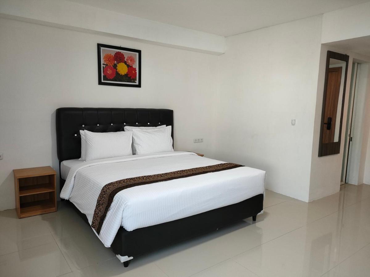 Golden Ganesha Hotel Yogyakarta By Ecommerceloka Gondowulung Exteriör bild